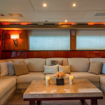 102' azimut salon