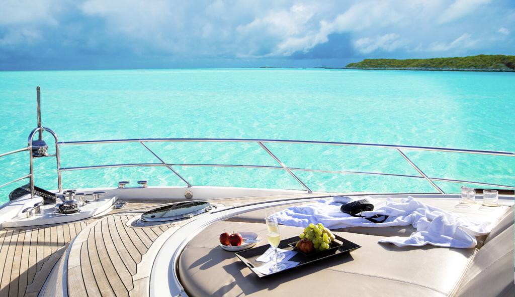yacht rental miami Starlux Yachts