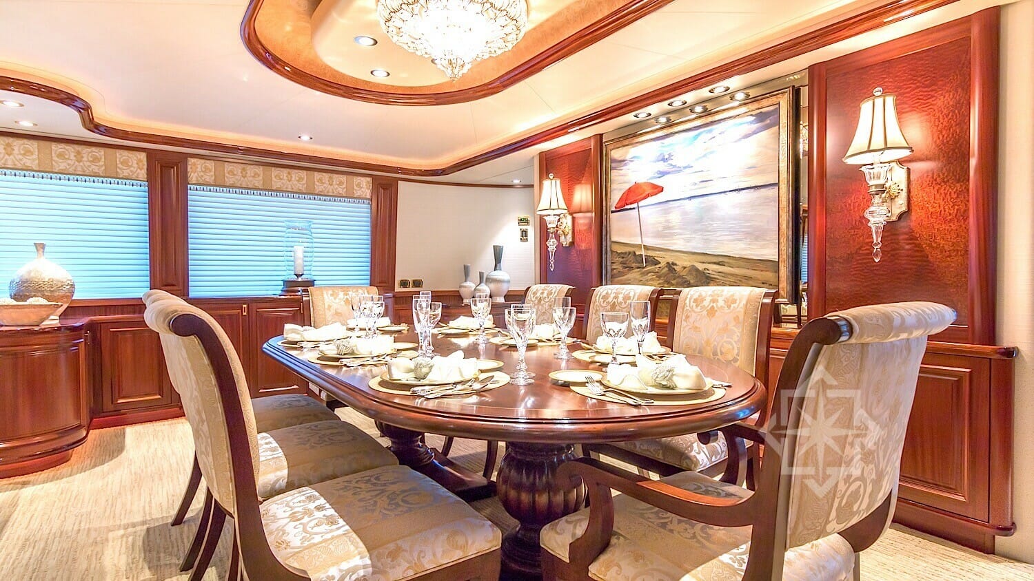 112 Westport-dinning