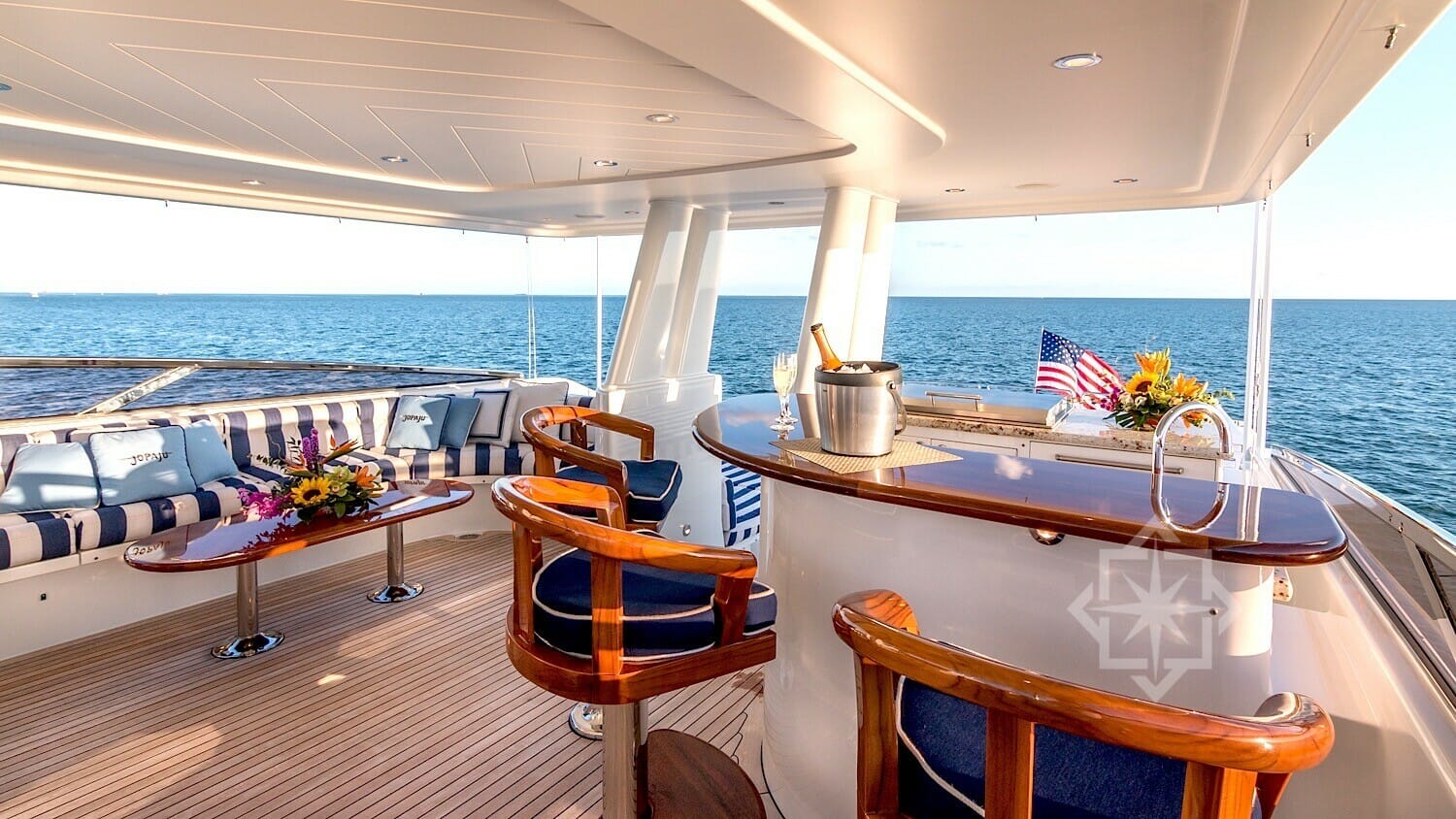 112 Westport-flybridge