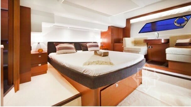 boat rental miami Starlux Yachts 55 Prestige Master