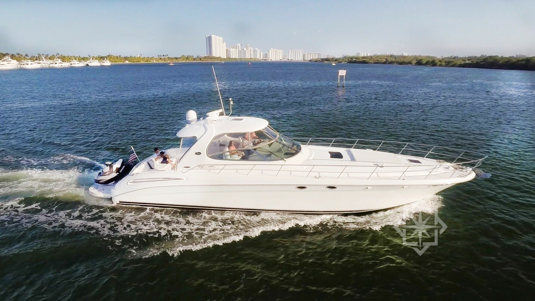 boat rental miami Starlux Yachts 55 Searay
