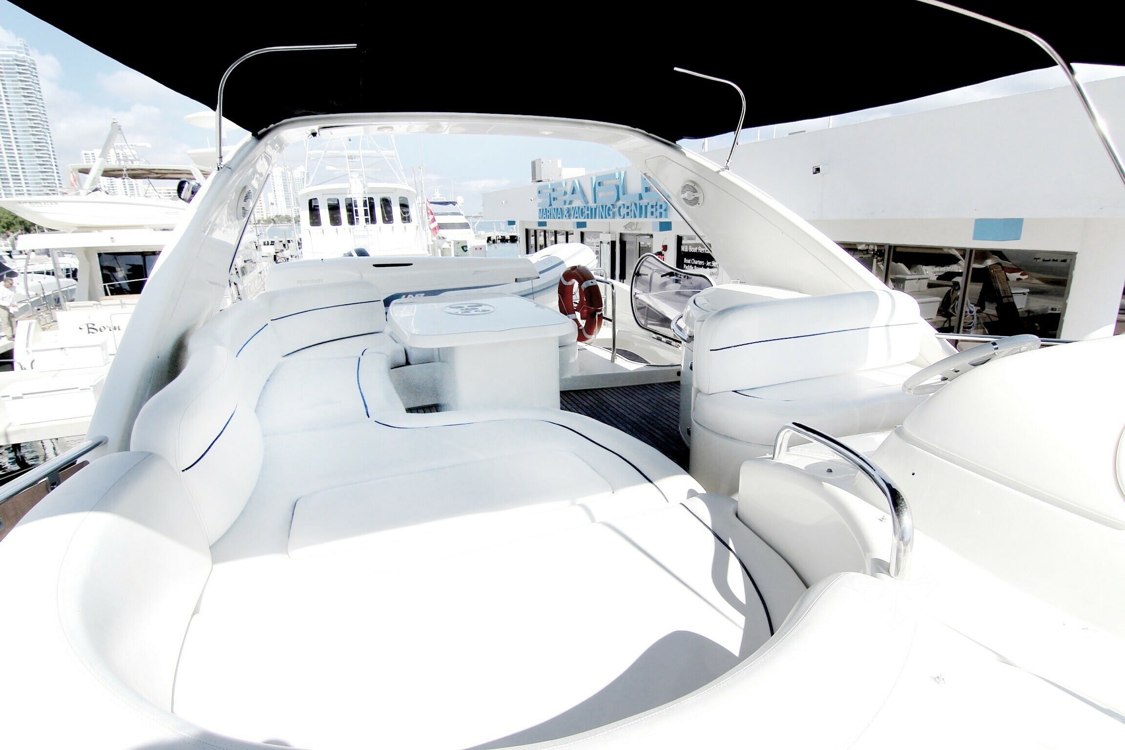 boat rental miami Starlux Yachts 62 Azimut