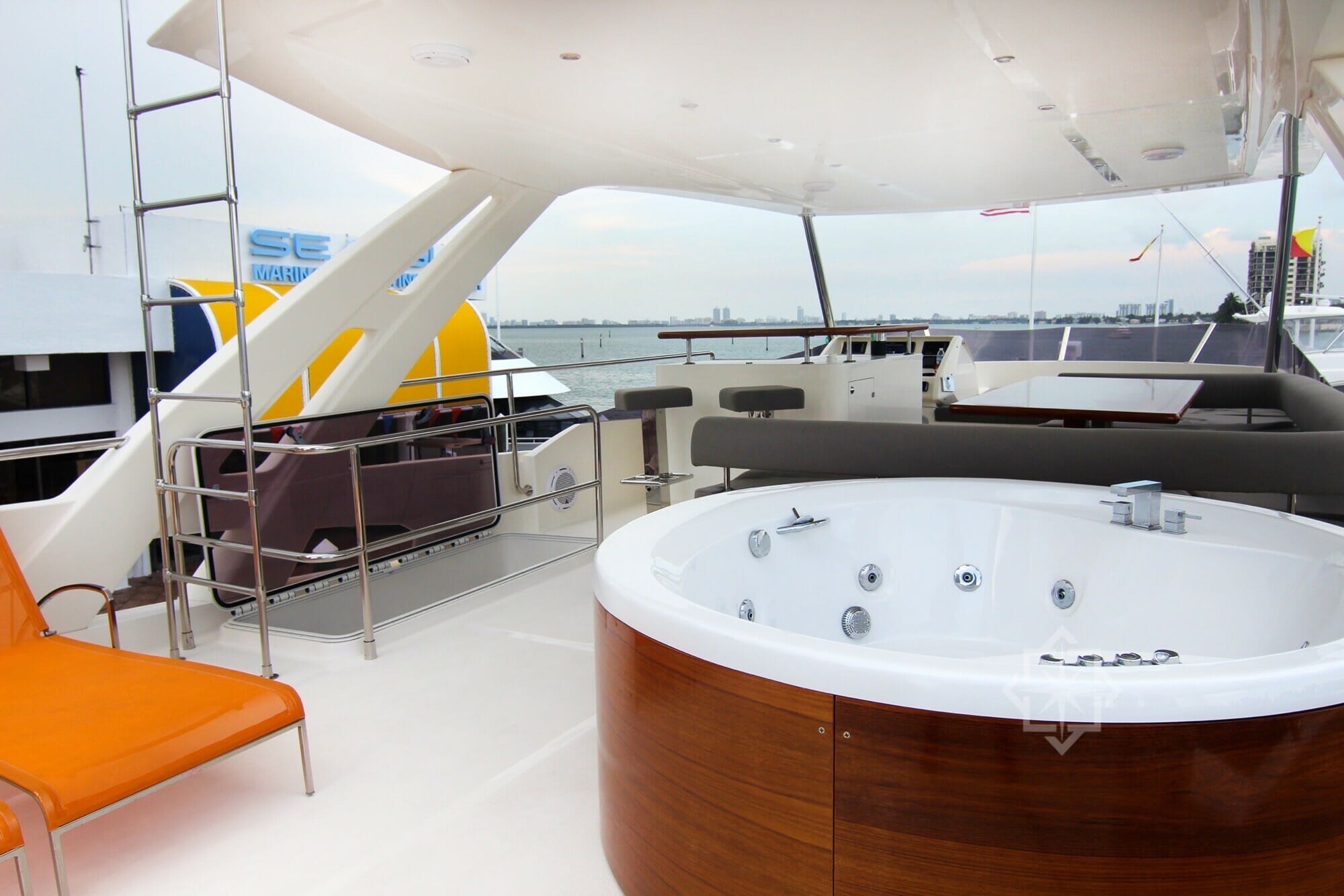 78 numarine Jacuzzi