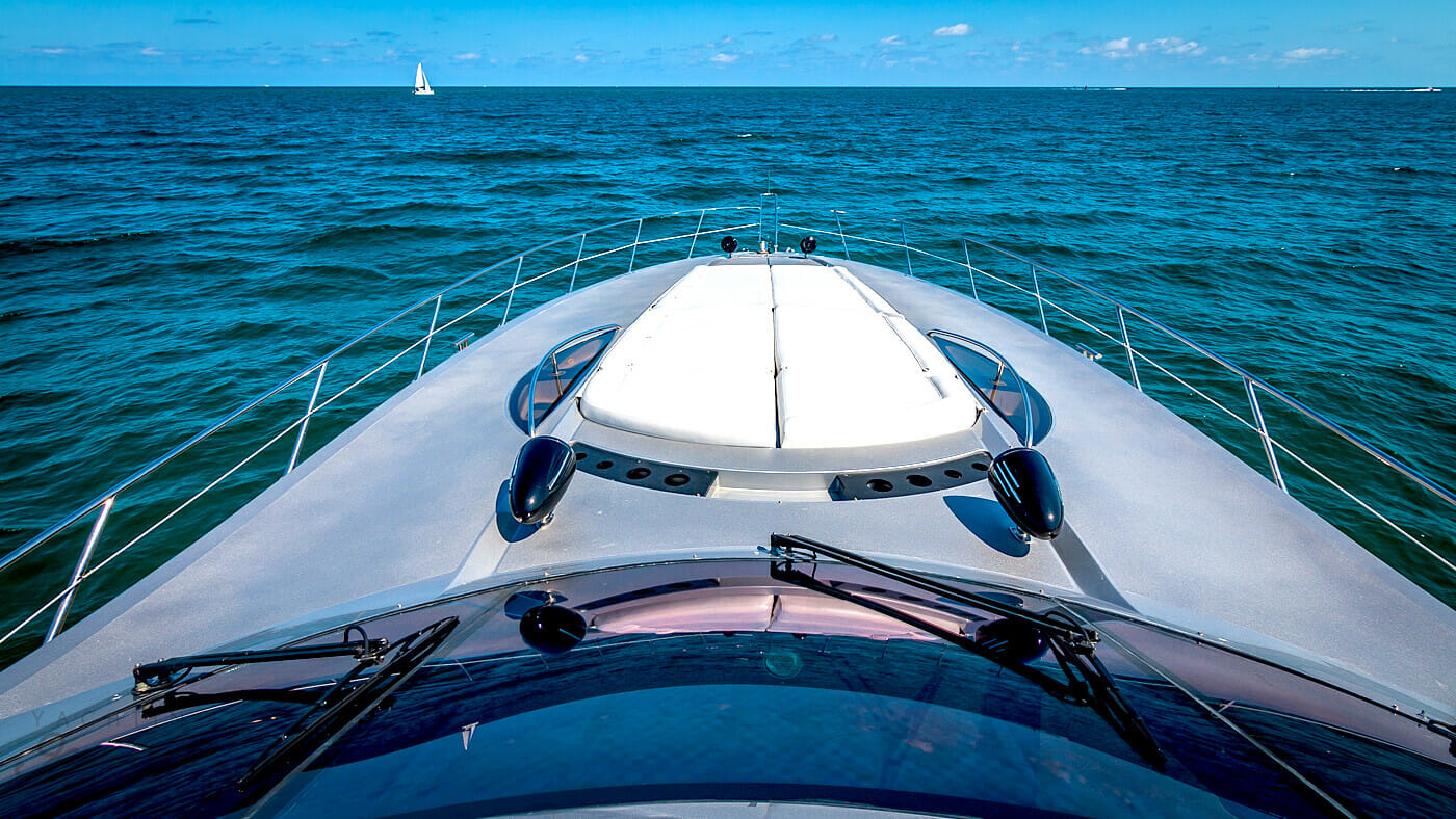 miami boat rental 75-sunseeker-bow