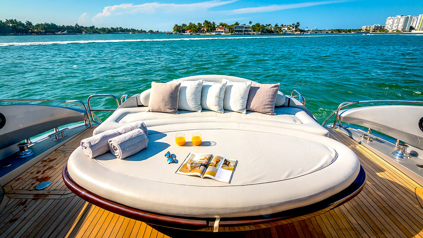 miami boat rental 75-sunseeker-sunpad